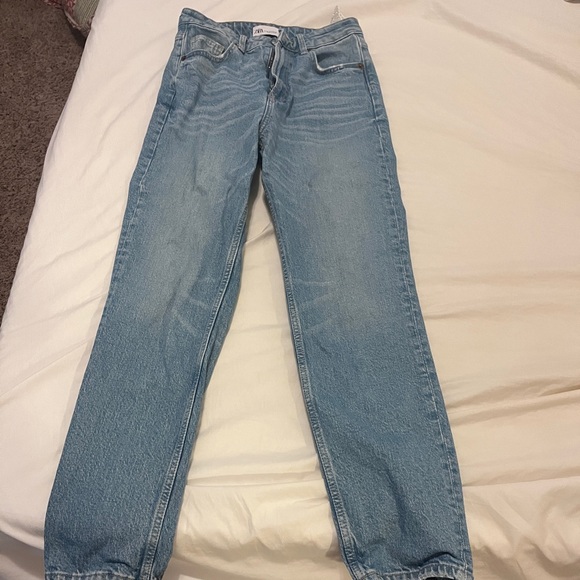 Zara Blue Jeans - Picture 2 of 6